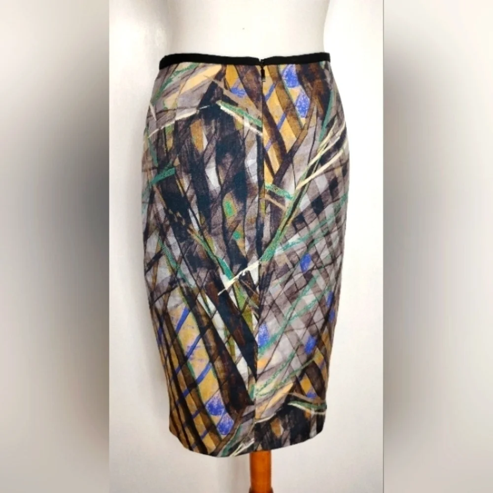 GORGEOUS HUGO BOSS PENCIL SKIRT - Picture 2 of 10